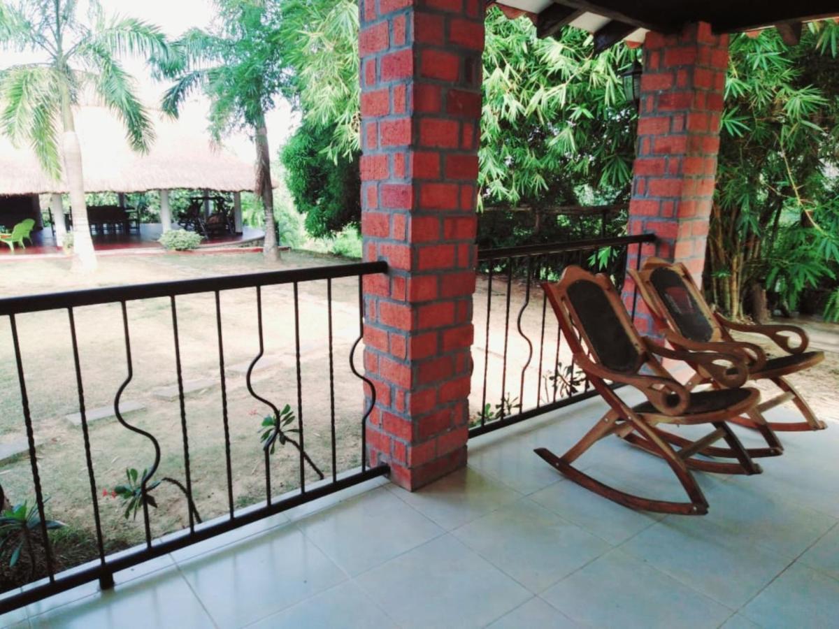 Casa Campo Emaus Caucasia エクステリア 写真