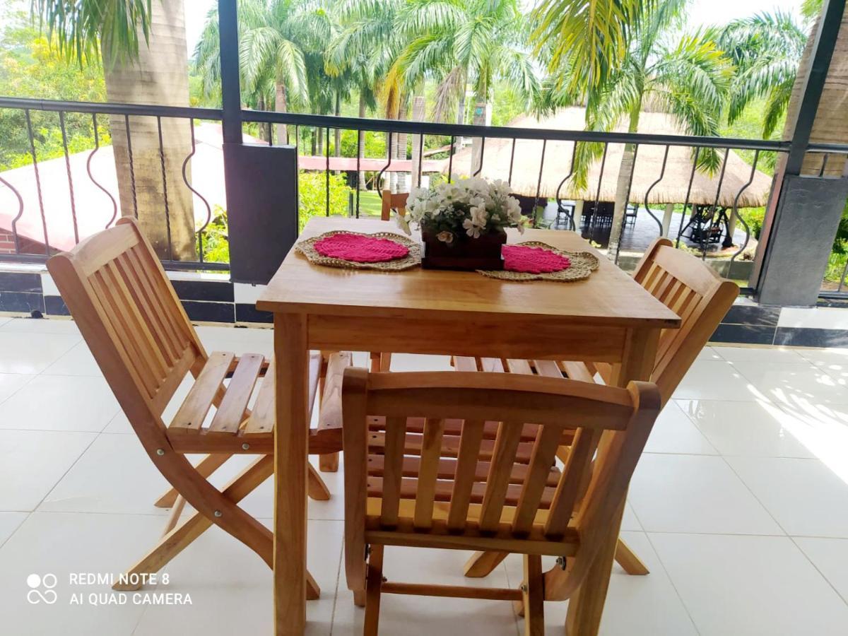 Casa Campo Emaus Caucasia エクステリア 写真